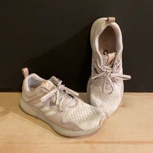 Adidas Bounce Sneakers